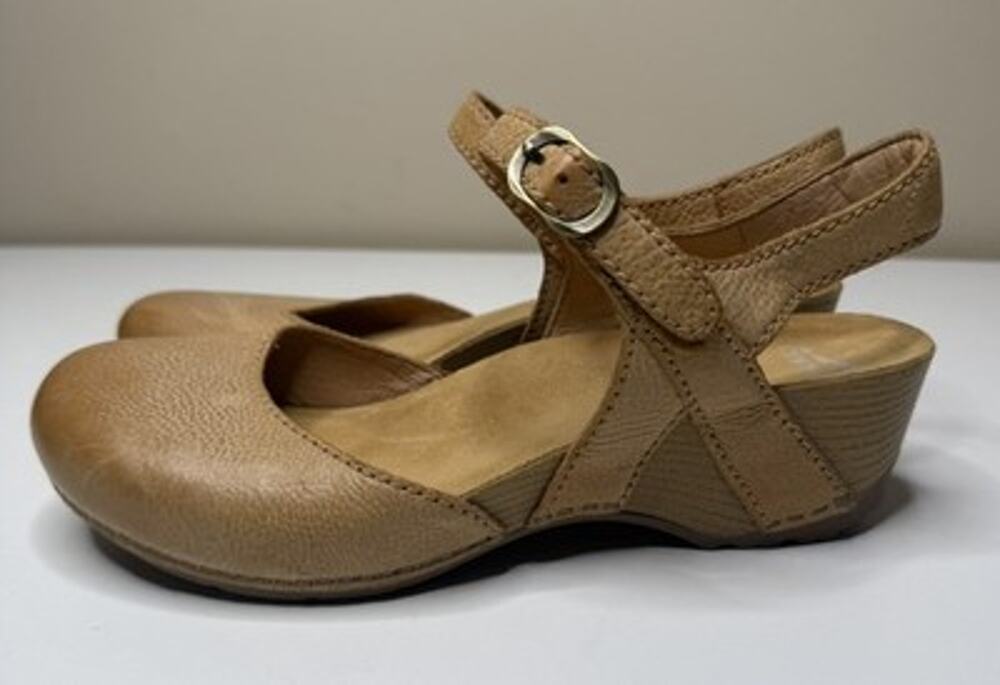 Dansko Tiffani Clog Womens EU 41 US 10 Tan Leather Adjustable Strap Wedge Sandal
